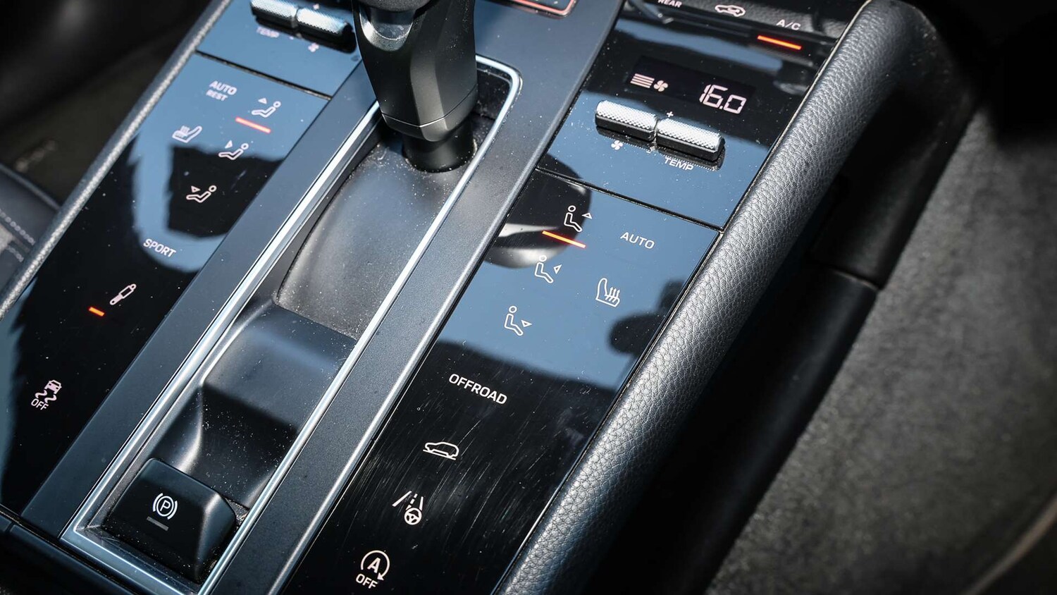 Used Porsche Macan 2023 for sale - 75846177: Photo 23