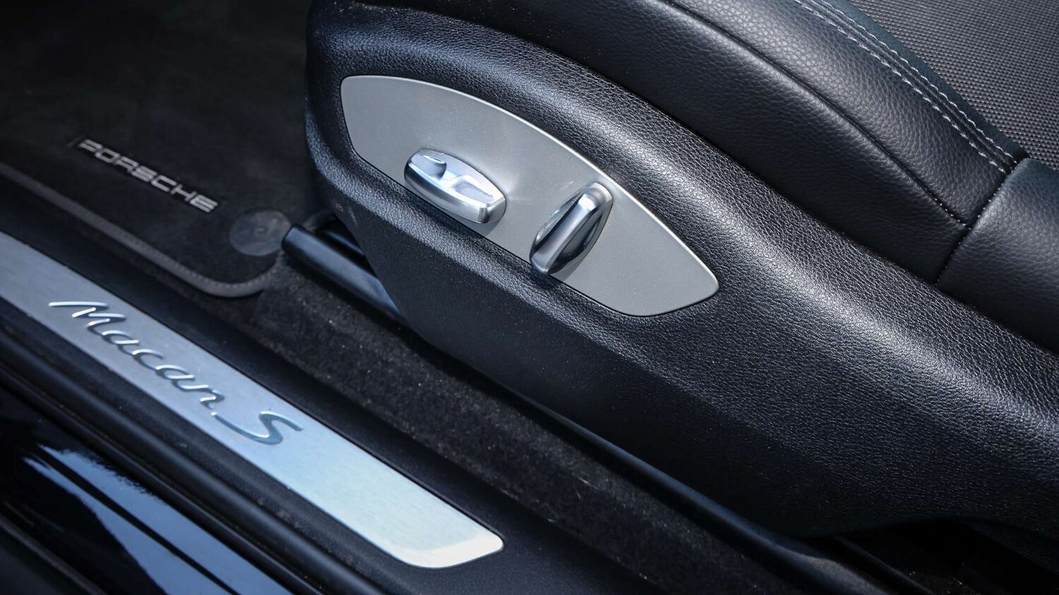 Used Porsche Macan 2023 for sale - 75846177: Photo 26