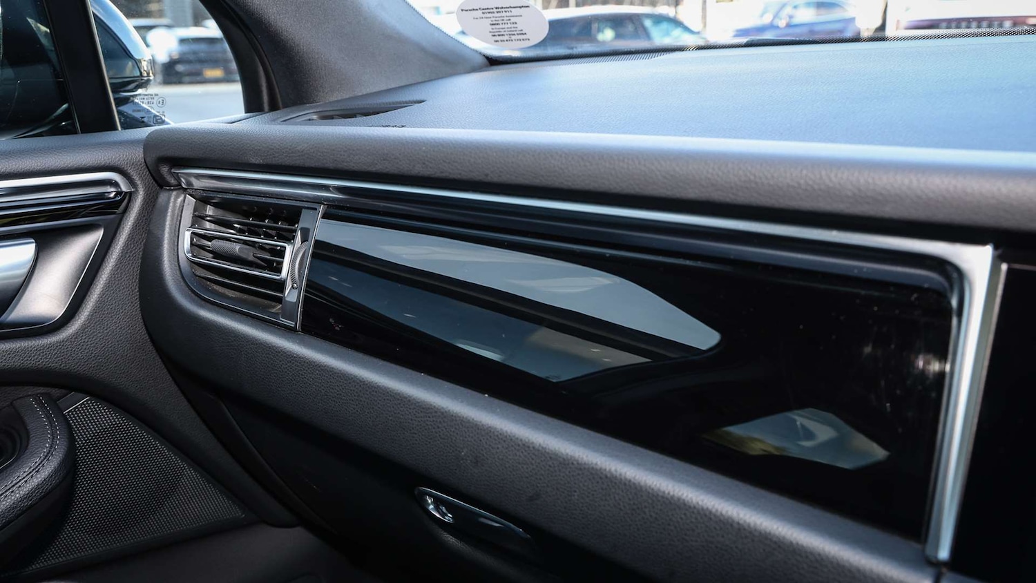 Used Porsche Macan 2023 for sale - 75846177: Photo 29