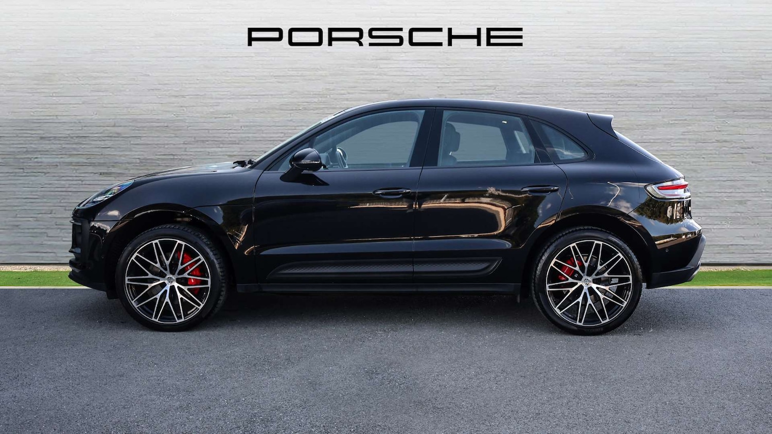 Used Porsche Macan 2023 for sale - 75846177: Photo 8