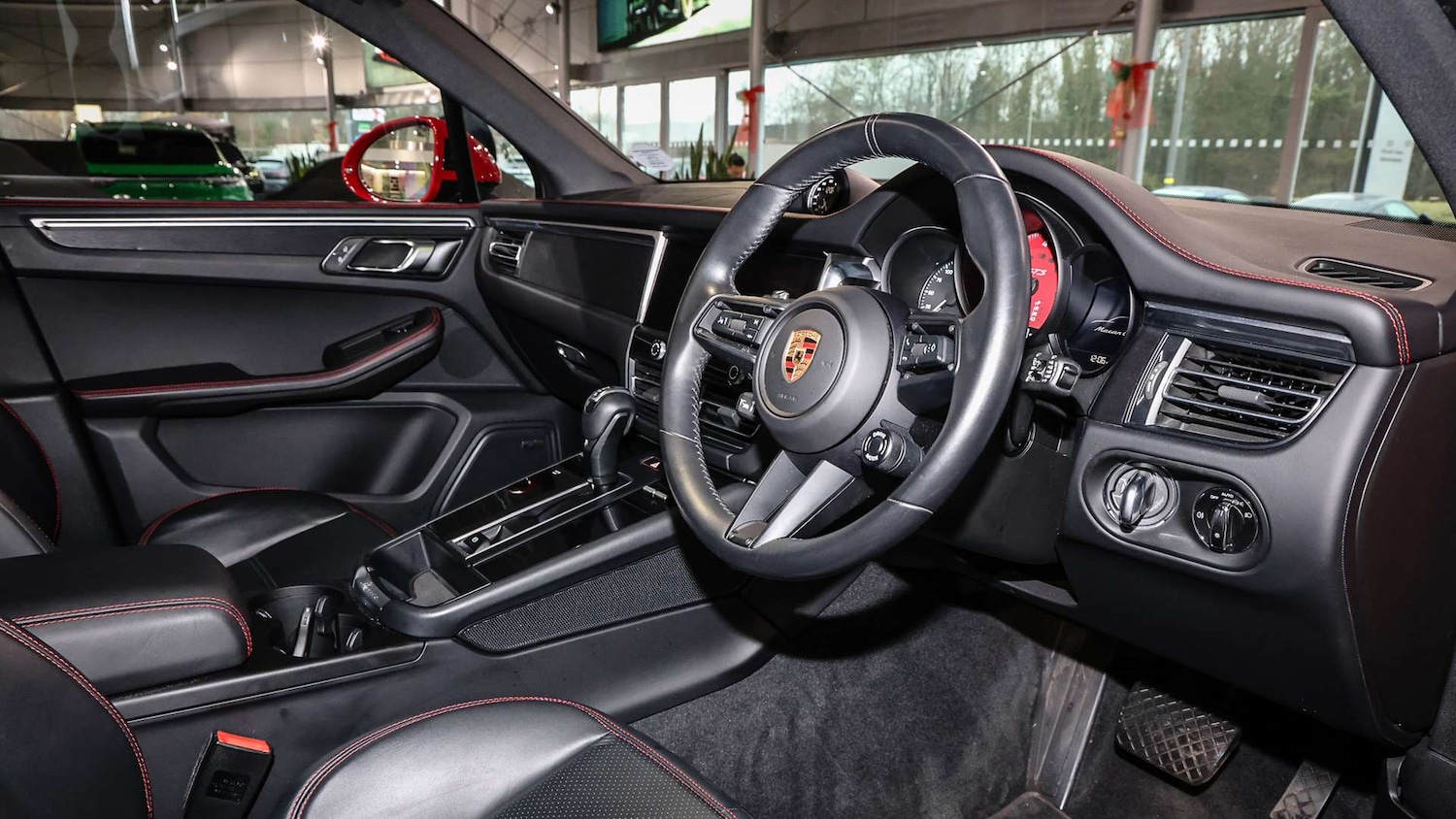 Used Porsche Macan 2023 for sale - 77348100: Photo 13