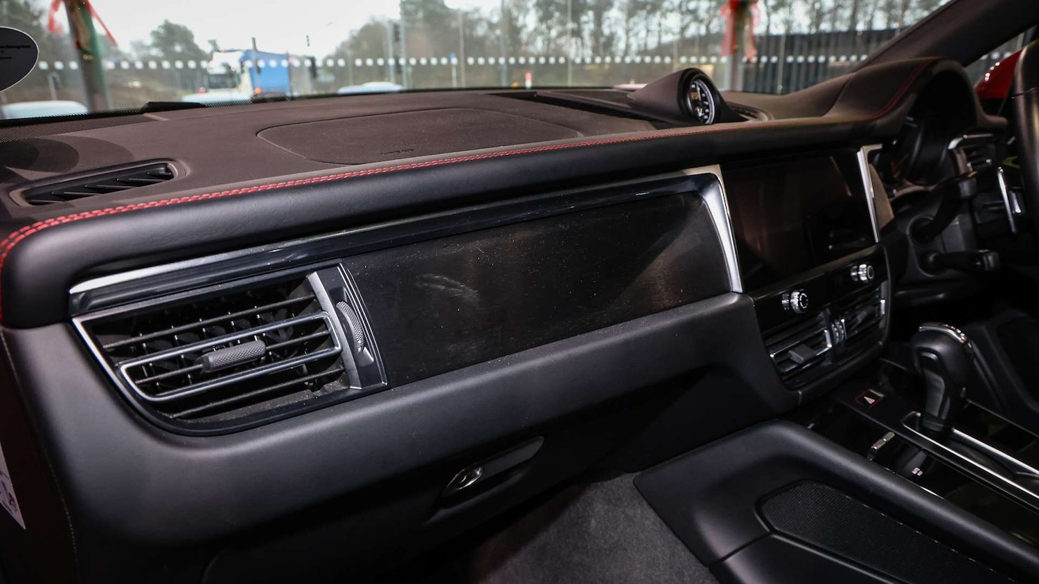 Used Porsche Macan 2023 for sale - 77348100: Photo 17