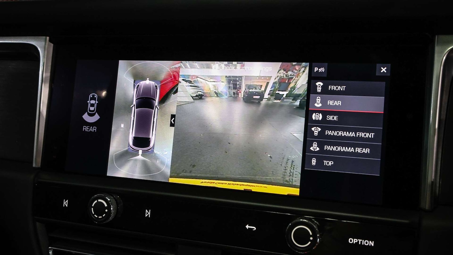 Used Porsche Macan 2023 for sale - 77348100: Photo 19