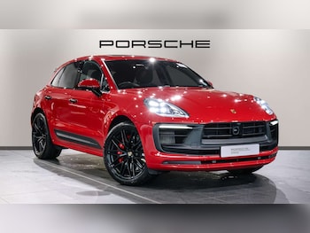 Used Porsche Macan 2023 for sale - 77348100: Photo