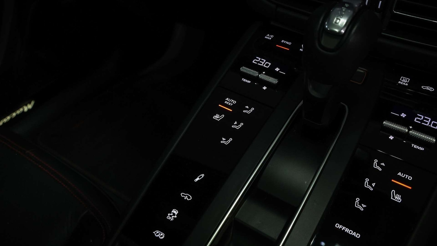 Used Porsche Macan 2023 for sale - 77348100: Photo 25