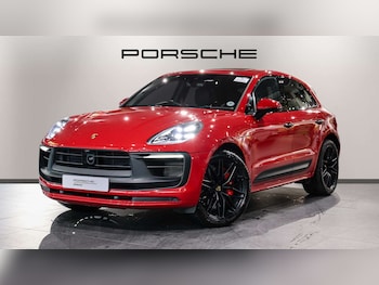 Used Porsche Macan 2023 for sale - 77348100: Photo
