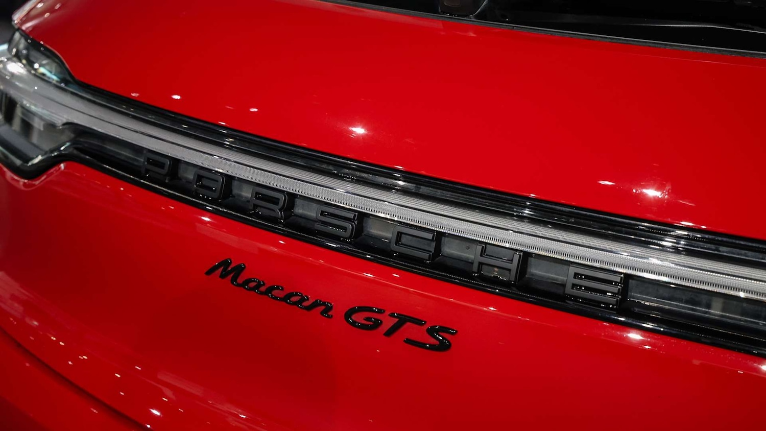 Used Porsche Macan 2023 for sale - 77348100: Photo 30