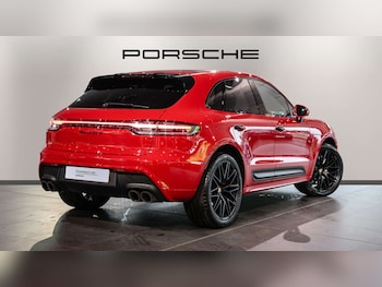 Used Porsche Macan 2023 for sale - 77348100: Photo