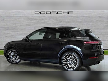 Used Porsche Cayenne 2018 for sale - 75217938: Photo