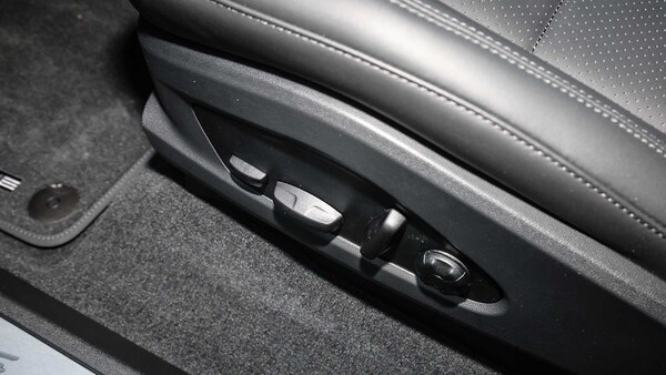 Used Porsche Macan 2024 for sale - 75217379: Photo 25