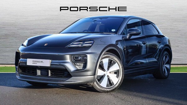 Used Porsche Macan 2024 for sale - 75217379: Photo 2