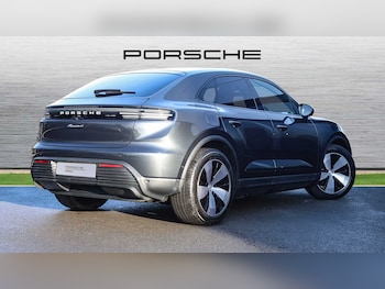 Used Porsche Macan 2024 for sale - 75217379: Photo