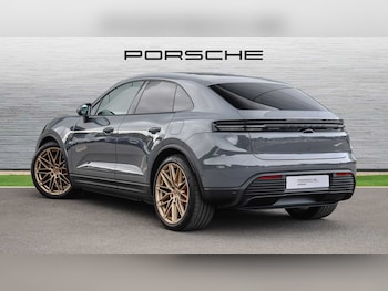 Used Porsche Macan 2025 for sale - 75510815: Photo