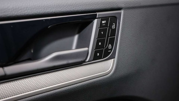Used Porsche Cayenne 2025 for sale - 75649289: Photo 15
