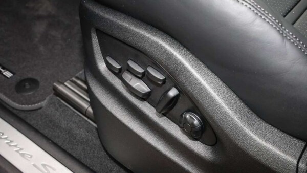 Used Porsche Cayenne 2025 for sale - 75649289: Photo 21
