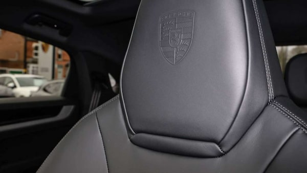 Used Porsche Cayenne 2025 for sale - 75649289: Photo 29