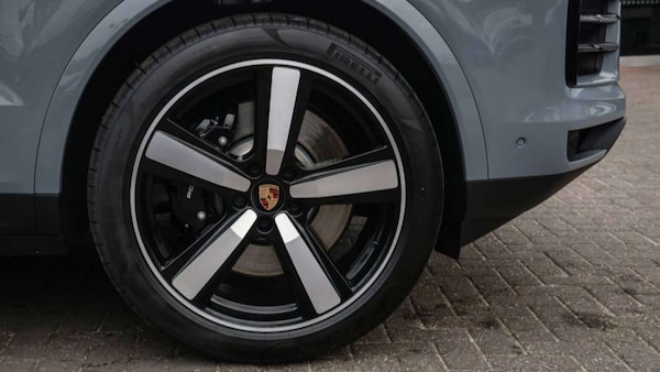Used Porsche Cayenne 2025 for sale - 75649289: Photo 5