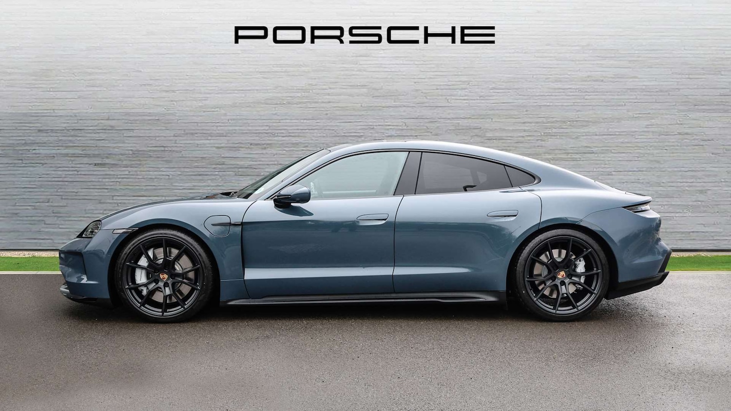 Used Porsche Taycan 2025 for sale - 77540638: Photo 8