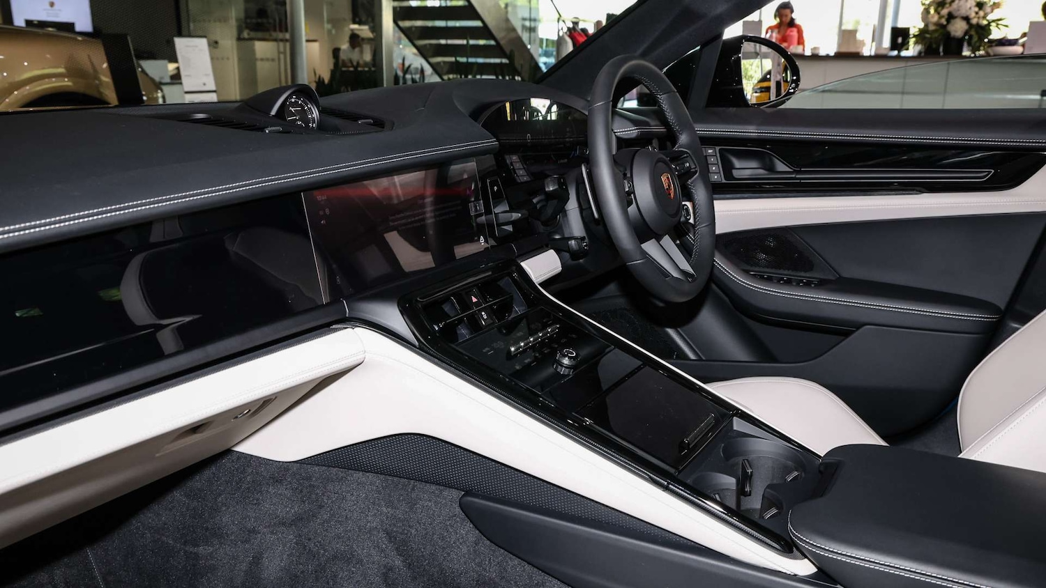 Used Porsche Panamera 2025 for sale - 76421131: Photo 10