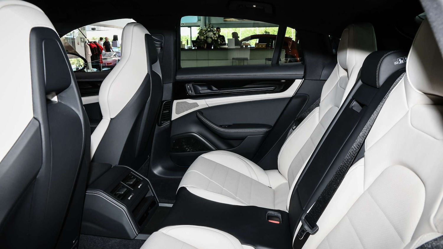 Used Porsche Panamera 2025 for sale - 76421131: Photo 11