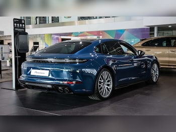 Used Porsche Panamera 2025 for sale - 76421131: Photo