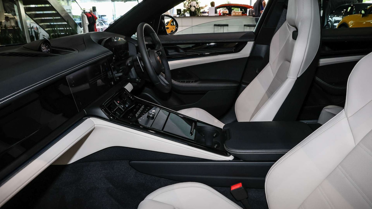 Used Porsche Panamera 2025 for sale - 76421131: Photo 9