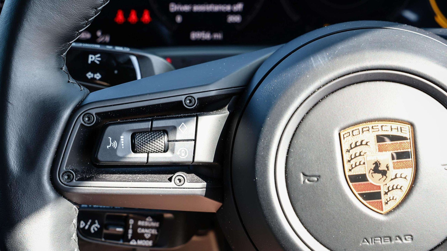 Used Porsche Taycan 2023 for sale - 77740802: Photo 24