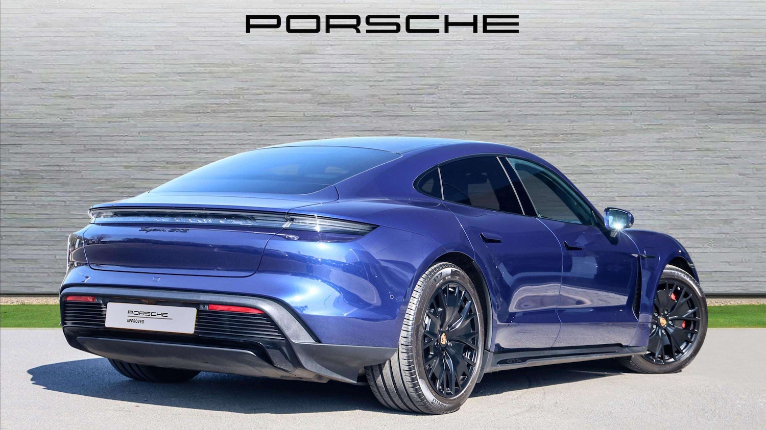 Used Porsche Taycan 2023 for sale - 77740802: Photo 3