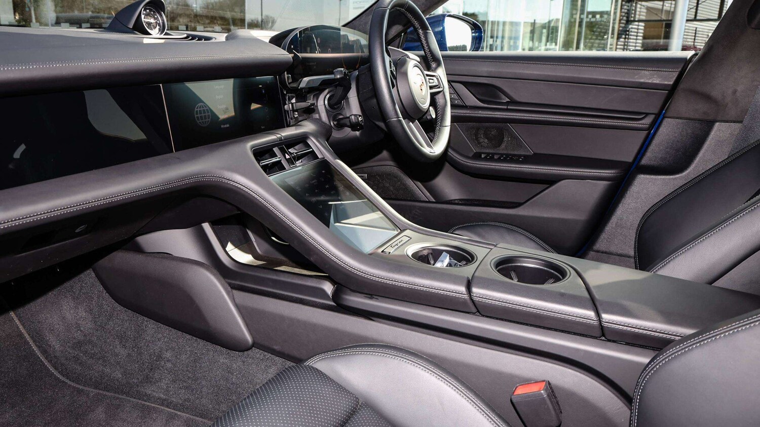 Used Porsche Taycan 2023 for sale - 77740802: Photo 30