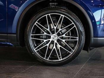 Used Porsche Macan 2025 for sale - 78278570: Photo