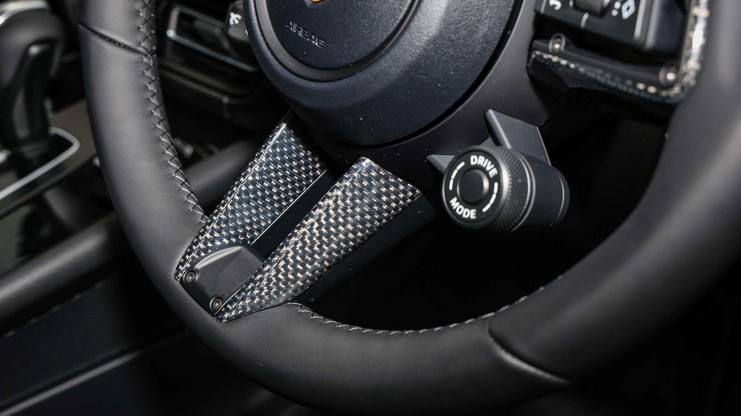 Used Porsche Macan 2025 for sale - 76842982: Photo 18