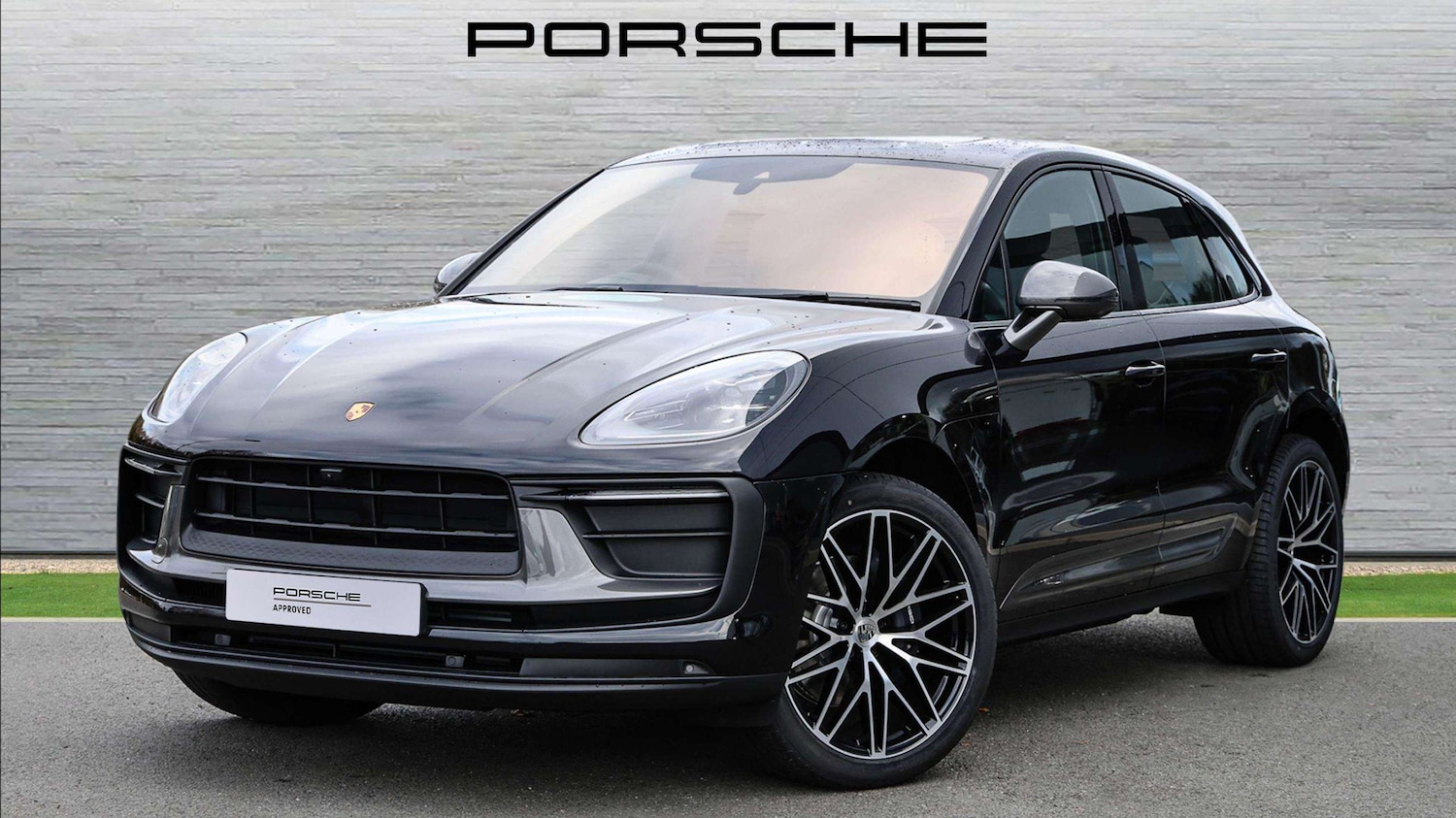 Used Porsche Macan 2025 for sale - 76842982: Photo 2