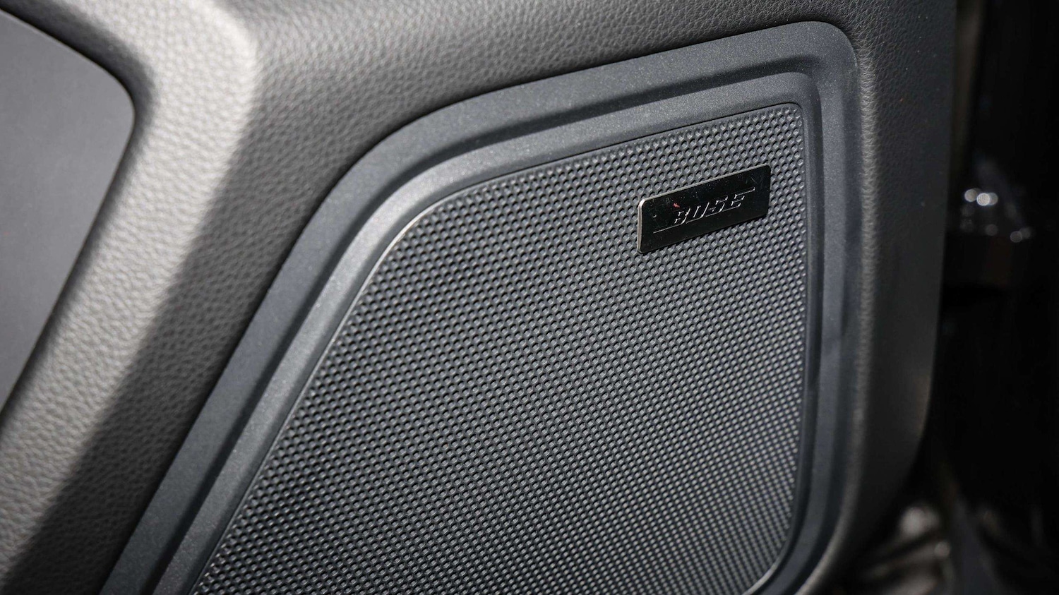 Used Porsche Macan 2025 for sale - 76842982: Photo 30