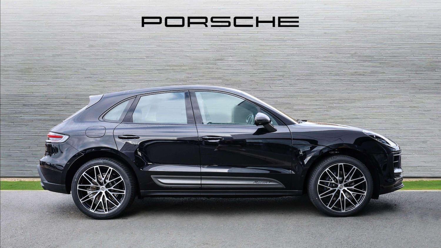 Used Porsche Macan 2025 for sale - 76842982: Photo 6