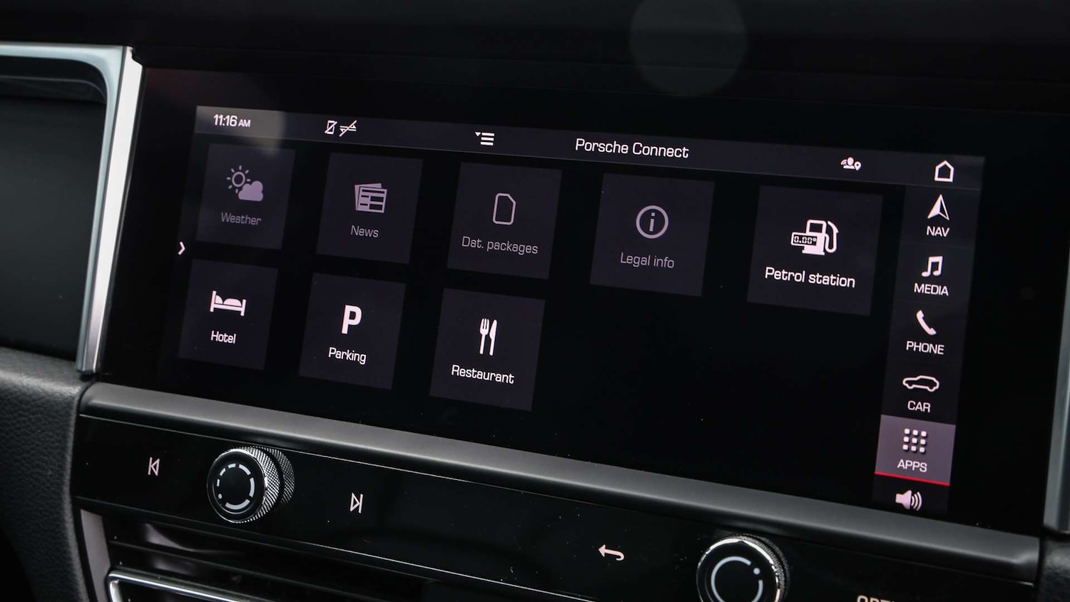 Used Porsche Macan 2023 for sale - 76705072: Photo 19