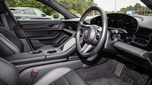 Used Porsche Taycan 2023 for sale - 75661295: Photo 11