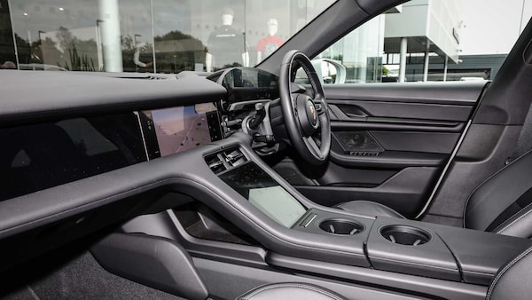 Used Porsche Taycan 2023 for sale - 75661295: Photo 5
