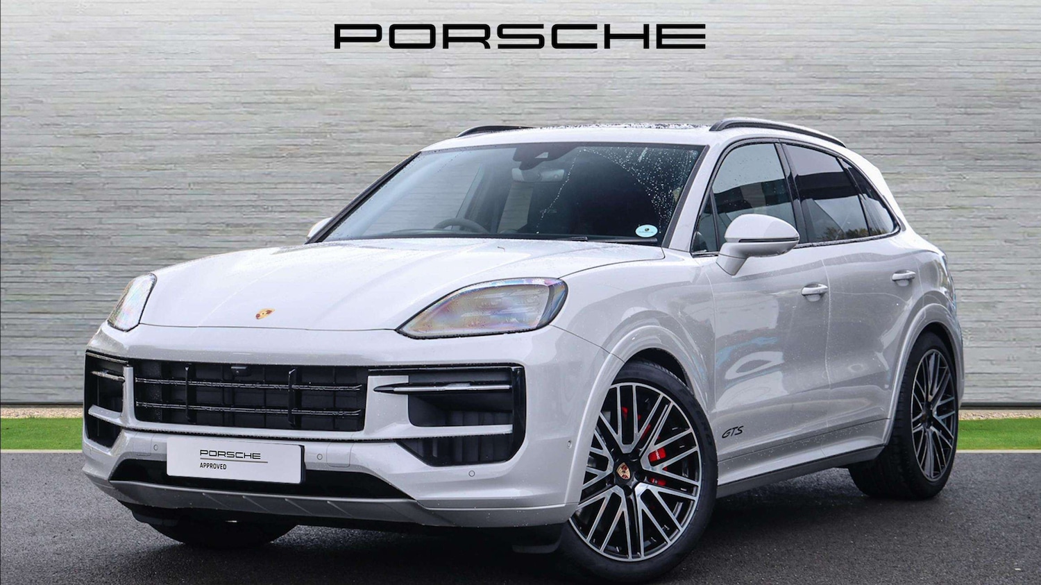 Used Porsche Cayenne 2025 for sale - 76501832: Photo 2