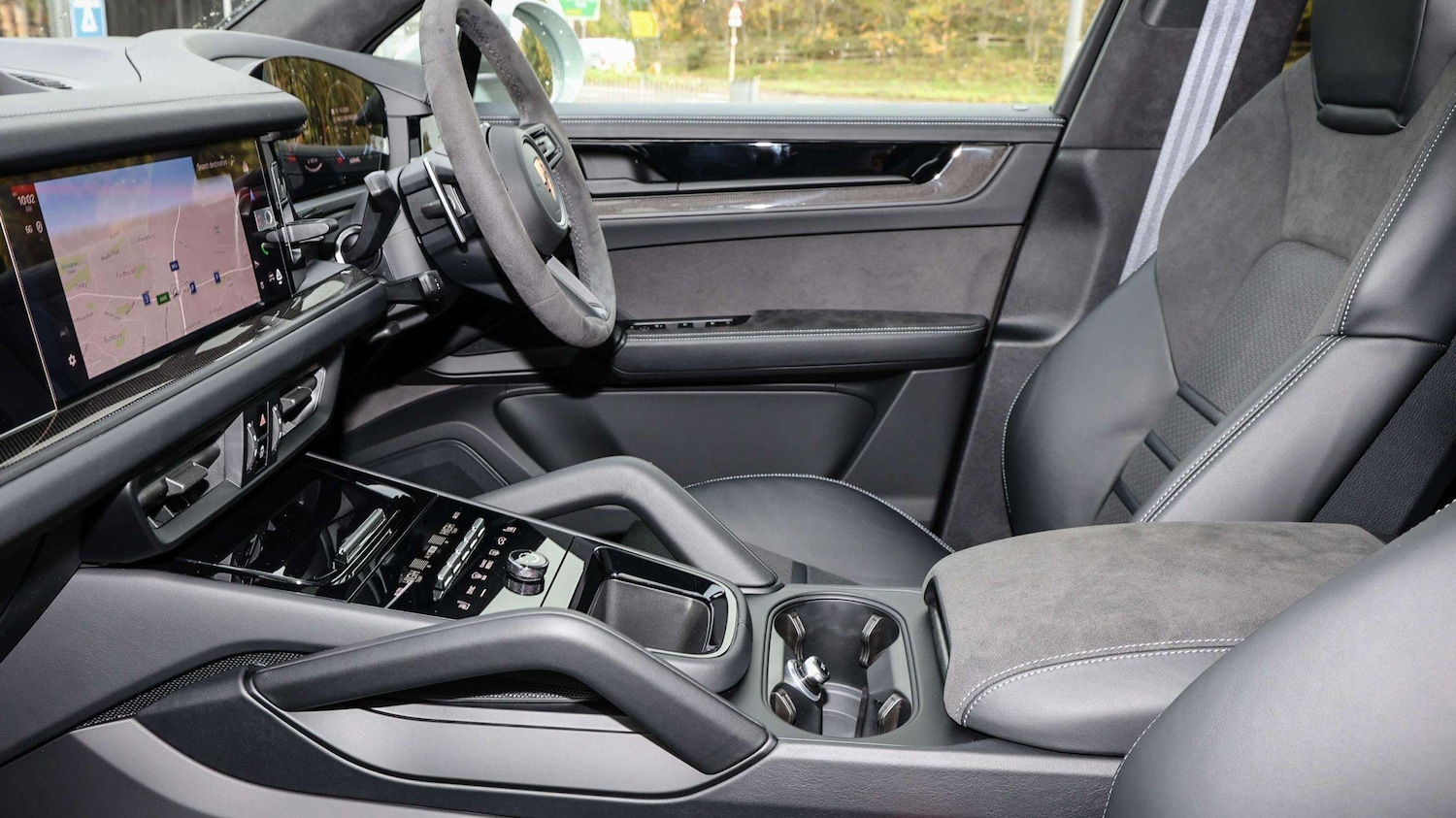 Used Porsche Cayenne 2025 for sale - 76501832: Photo 9