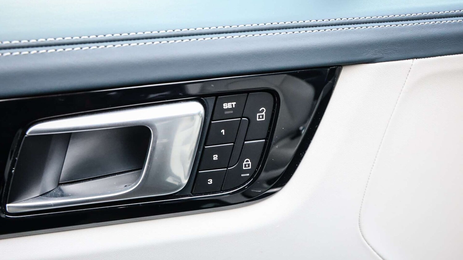 Used Porsche Cayenne 2023 for sale - 77011306: Photo 24