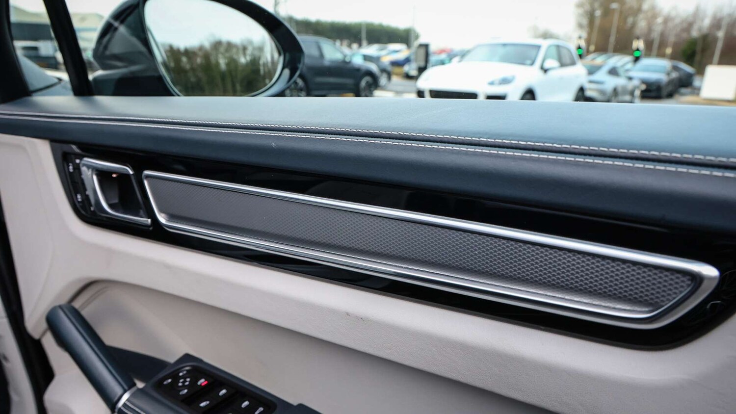 Used Porsche Cayenne 2023 for sale - 77011306: Photo 26