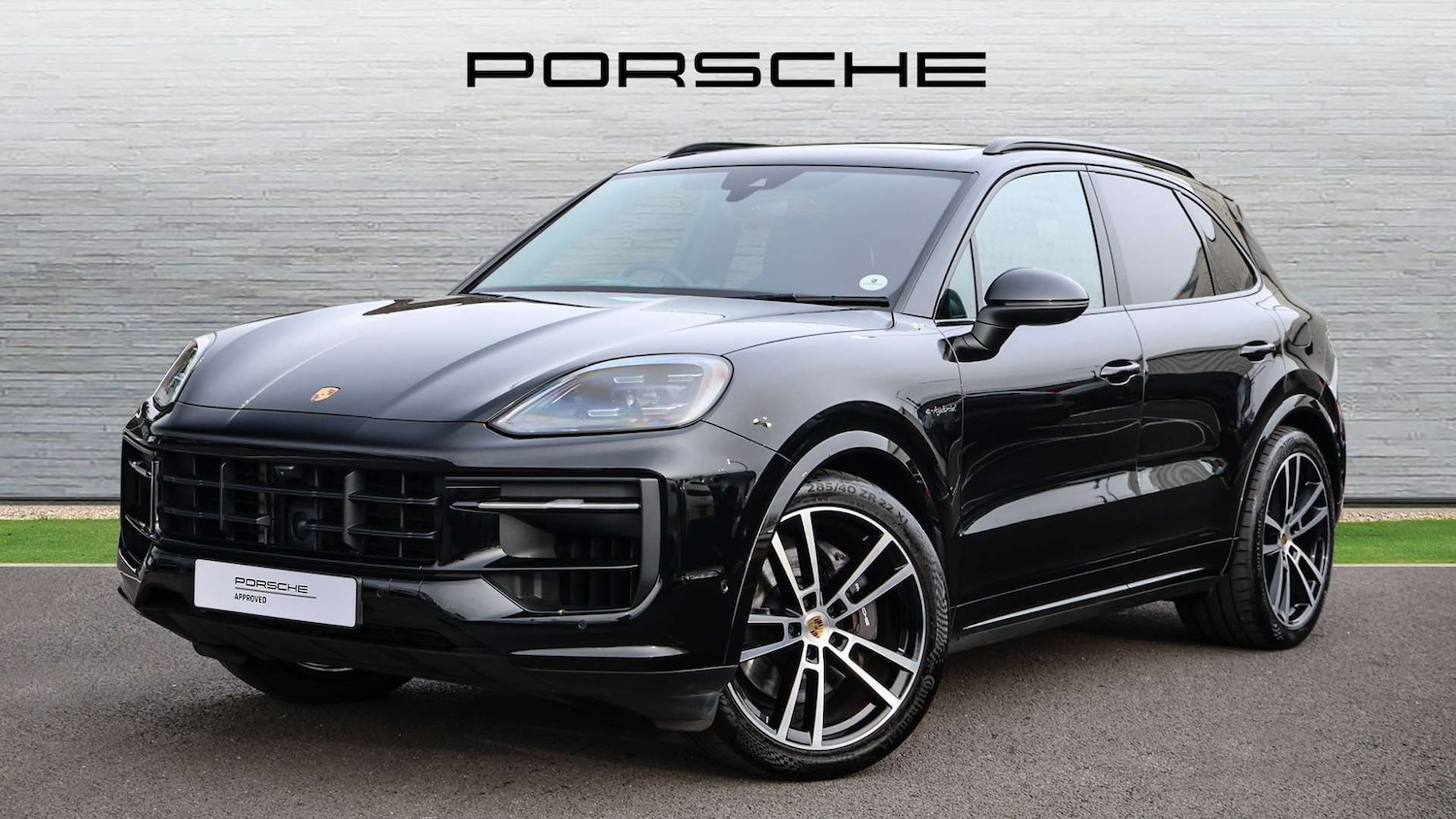 Used Porsche Cayenne 2023 for sale - 77635038: Photo 2