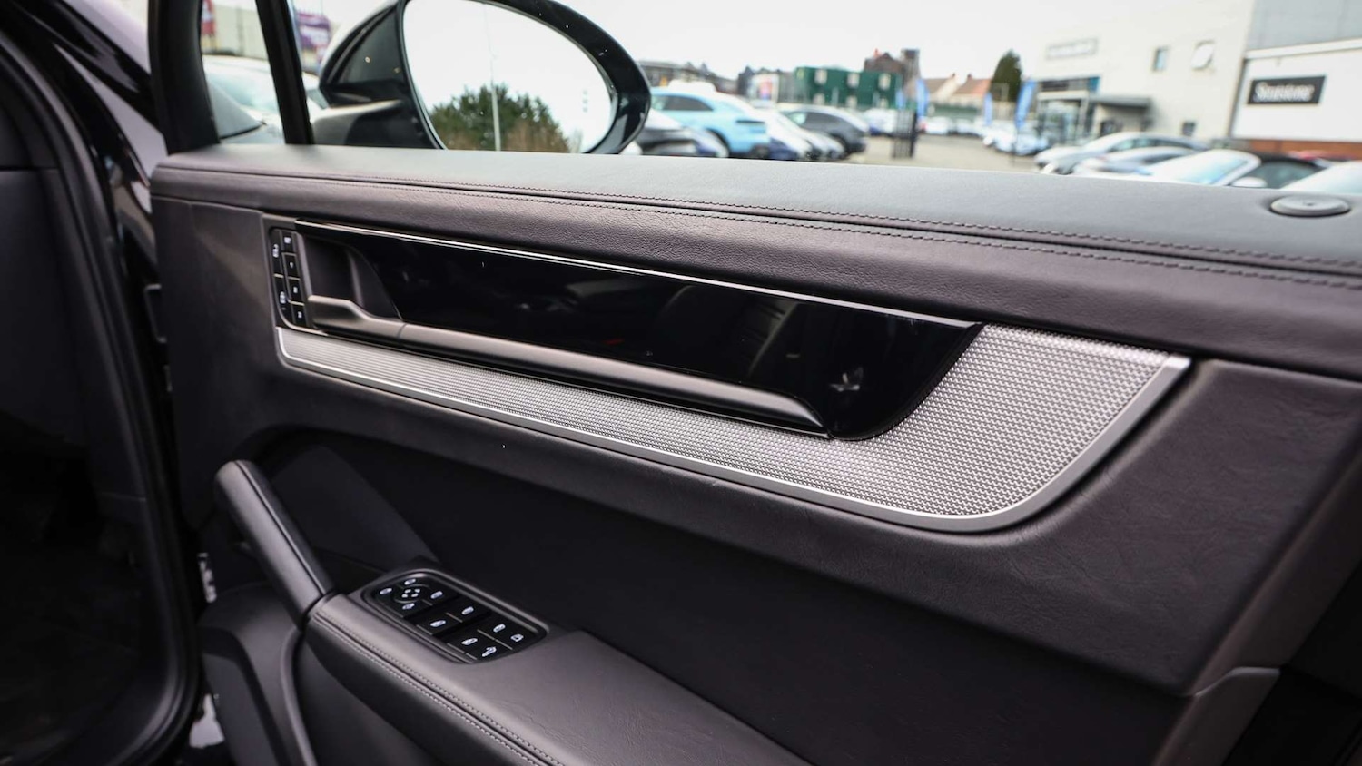 Used Porsche Cayenne 2023 for sale - 77635038: Photo 26