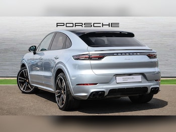 Used Porsche Cayenne 2023 for sale - 79239380: Photo