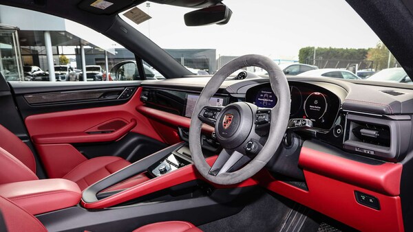 Used Porsche Macan 2024 for sale - 76125675: Photo 12