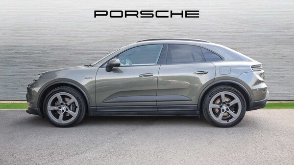 Used Porsche Macan 2024 for sale - 76125675: Photo 8