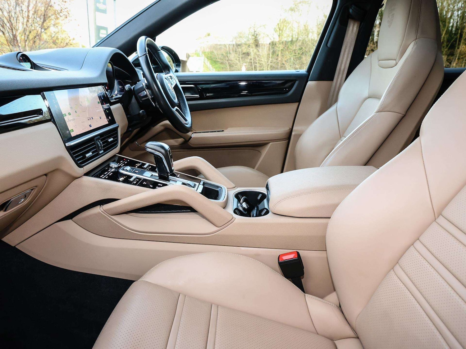 Used Porsche Cayenne 2022 for sale - 76661994: Photo 11