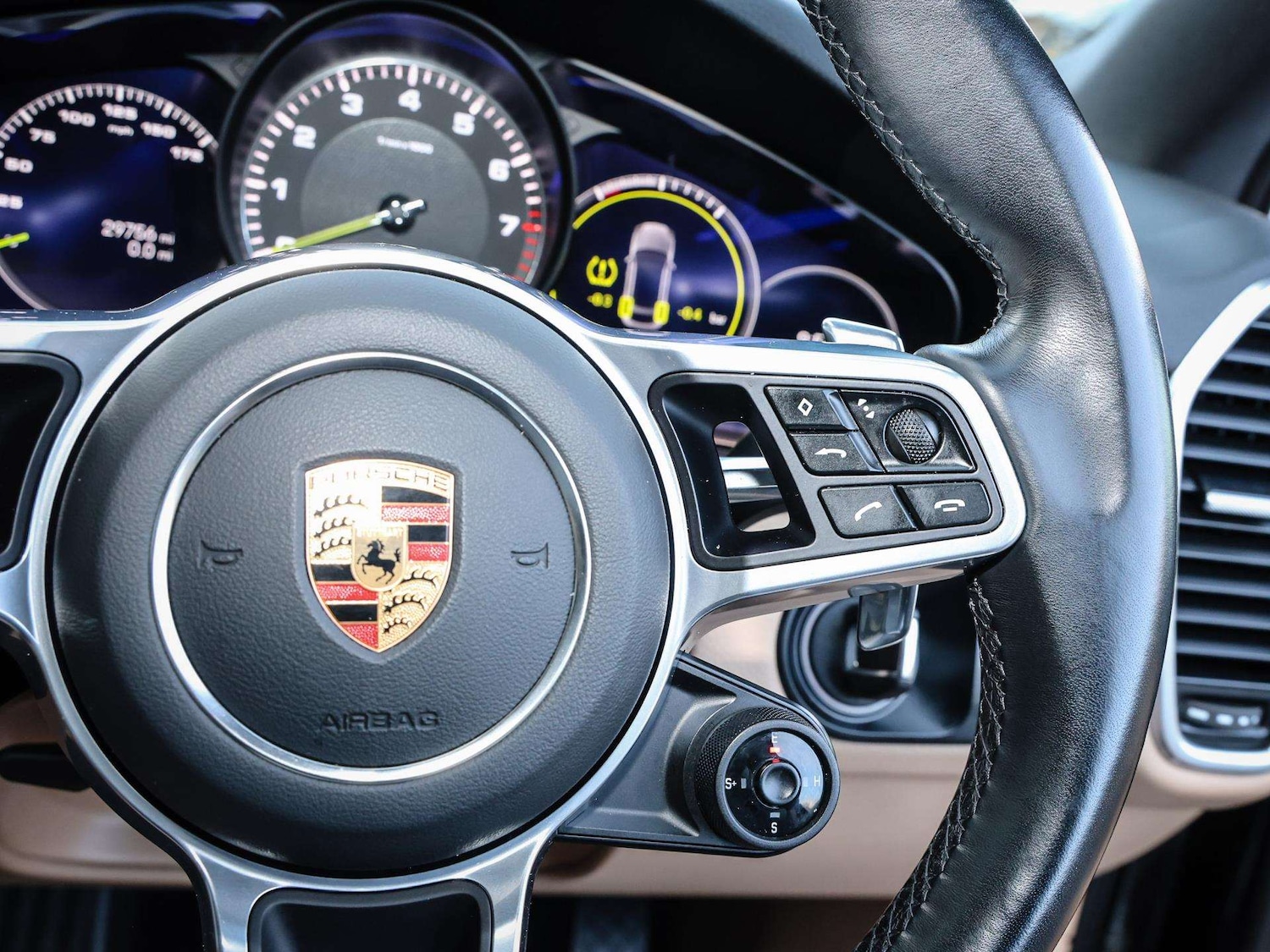 Used Porsche Cayenne 2022 for sale - 76661994: Photo 22