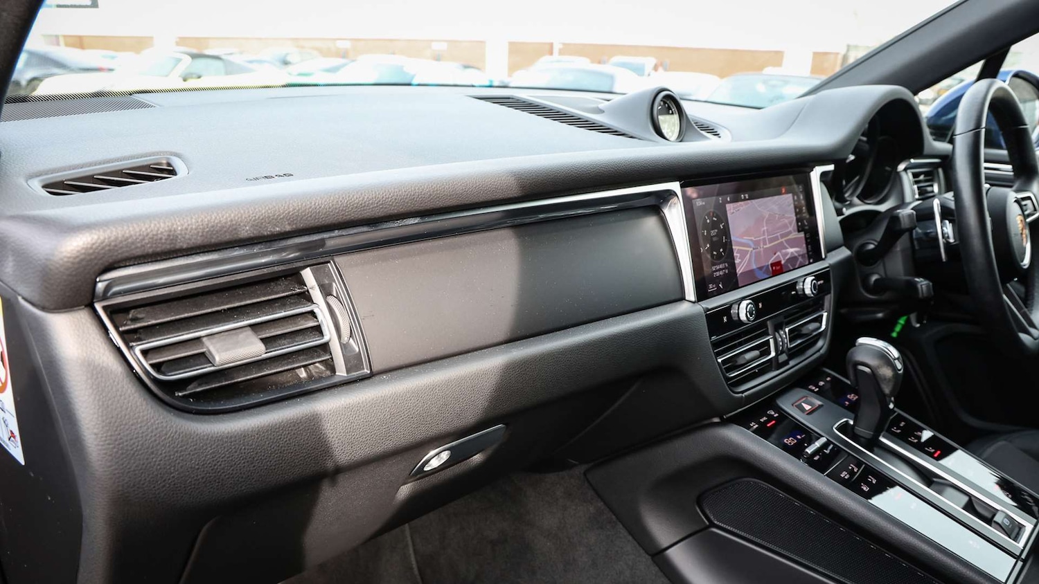 Used Porsche Macan 2023 for sale - 78037504: Photo 14