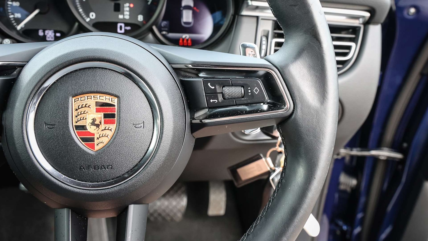 Used Porsche Macan 2023 for sale - 78037504: Photo 19